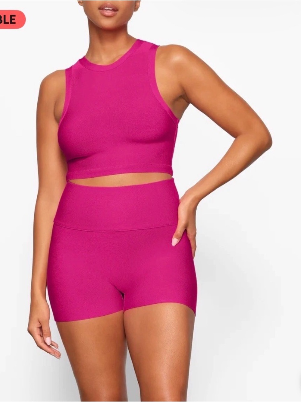 Skims MID WAIST SHORT Magenta